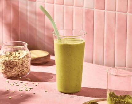 Smoothie de aveia e matcha