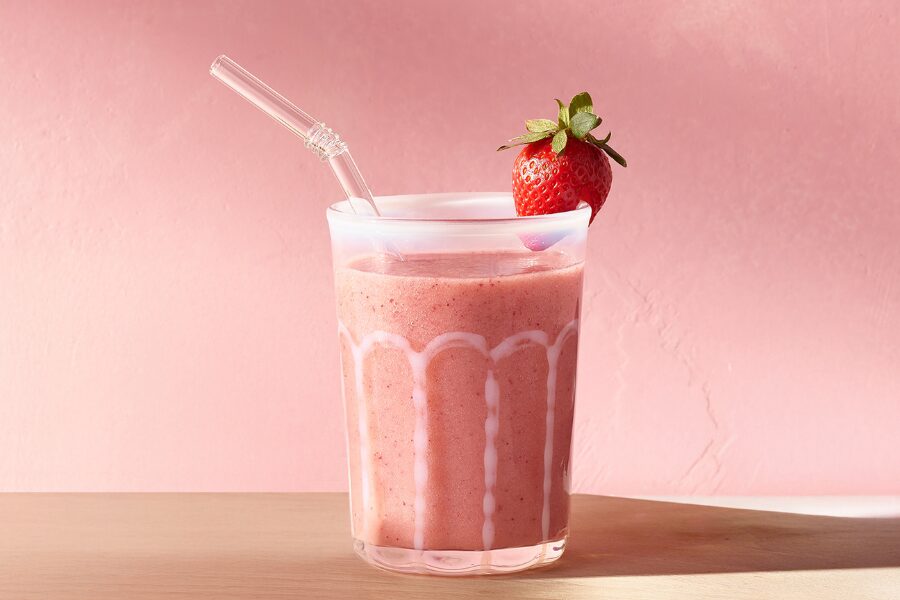 batido de morango e coco.